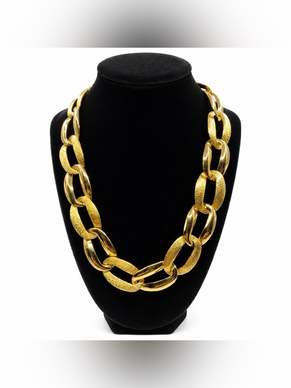Napier Oval Link Chain Necklace 1980’s Vintage (Susan Caplan Rediscovered)
